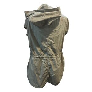 Zara Olive Green Hooded Lightweight Vest